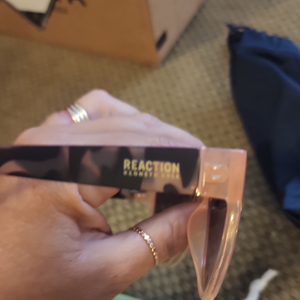Kenneth Cole Reaction Pink and Blackish Brown Sunglasses